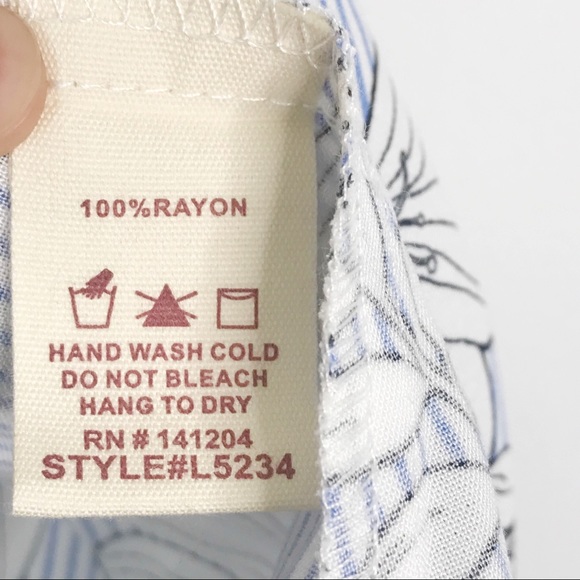 Hem & Thread Floral Lace Up Back Tank Top Blue S - Picture 8 of 8